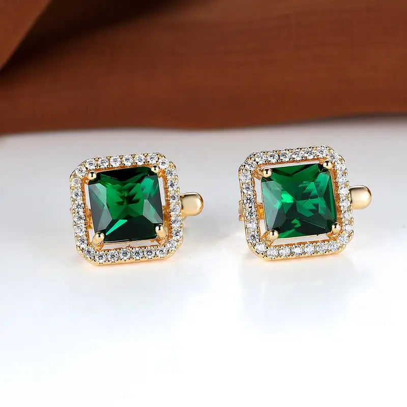Boucles d’oreilles en or avec émeraude et zircon