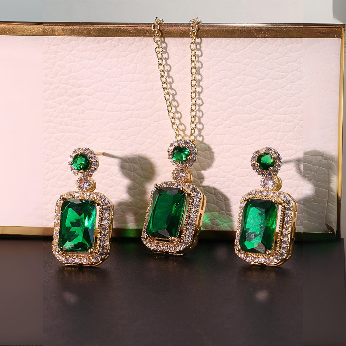 Ensemble collier et boucles d’oreilles Kateřina