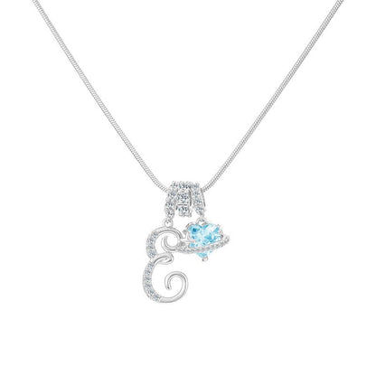 Collier avec pendentif cœur initial
