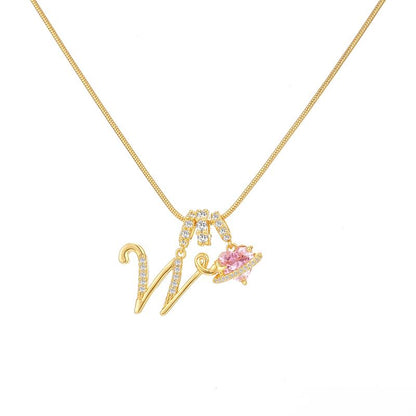 Collier avec pendentif cœur initial