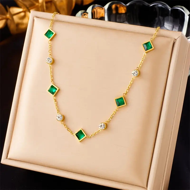 Collier Émeraude Alena