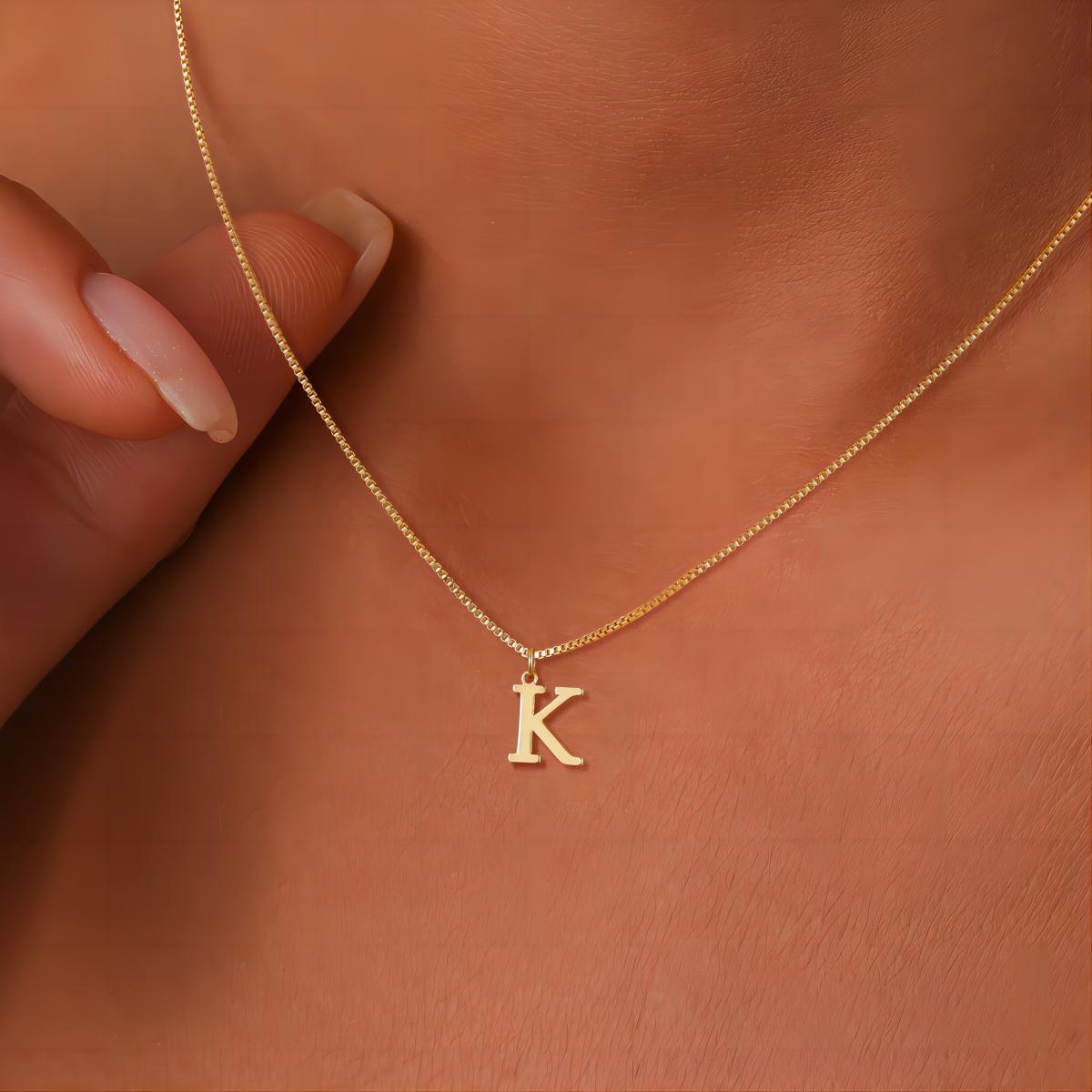 Collier avec lettres d'amour-initiales