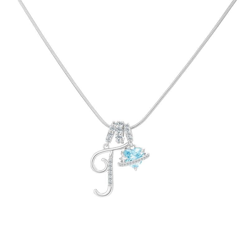 Collier avec pendentif cœur initial