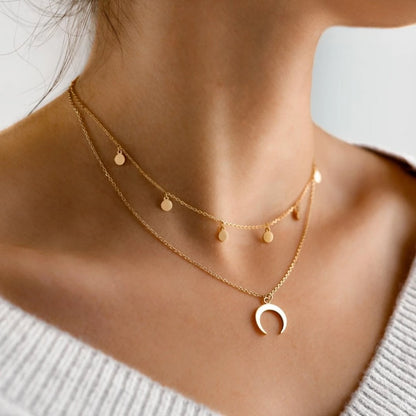Luna | Collier Doré Élégant avec Motif de Lune Délicat