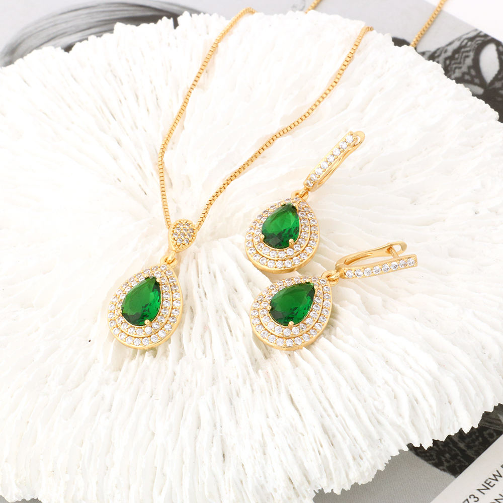 Ensemble collier et boucles d’oreilles ELINA