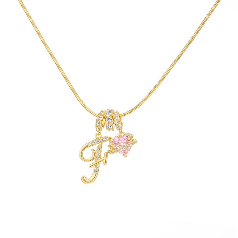 Collier avec pendentif cœur initial