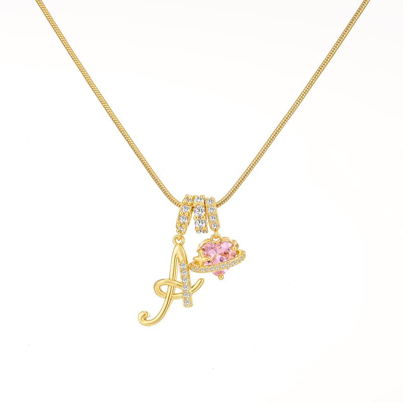 Collier avec pendentif cœur initial