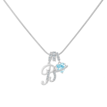 Collier avec pendentif cœur initial
