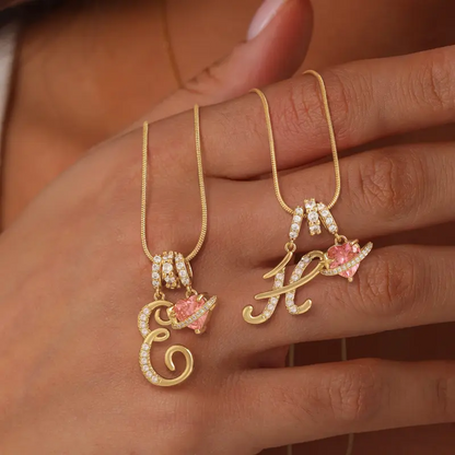Collier avec pendentif cœur initial