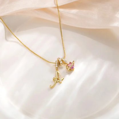 Collier avec pendentif cœur initial